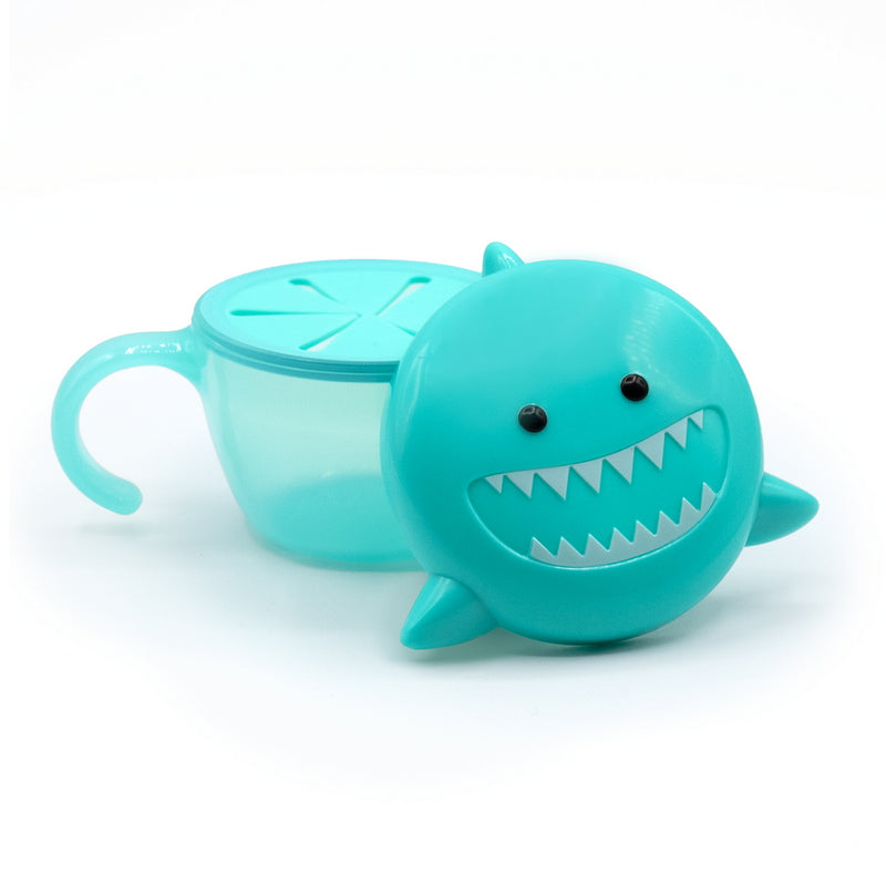 SNACK CONTAINER WITH FINGER TRAP - SHARK